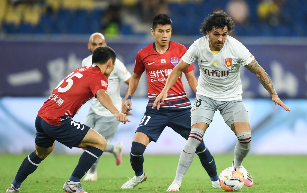 hth Sports中超窗口期再迎强敌，底特律活塞单刀错失，主帅态度：压力陡增，团队化学反应显著的简单介绍