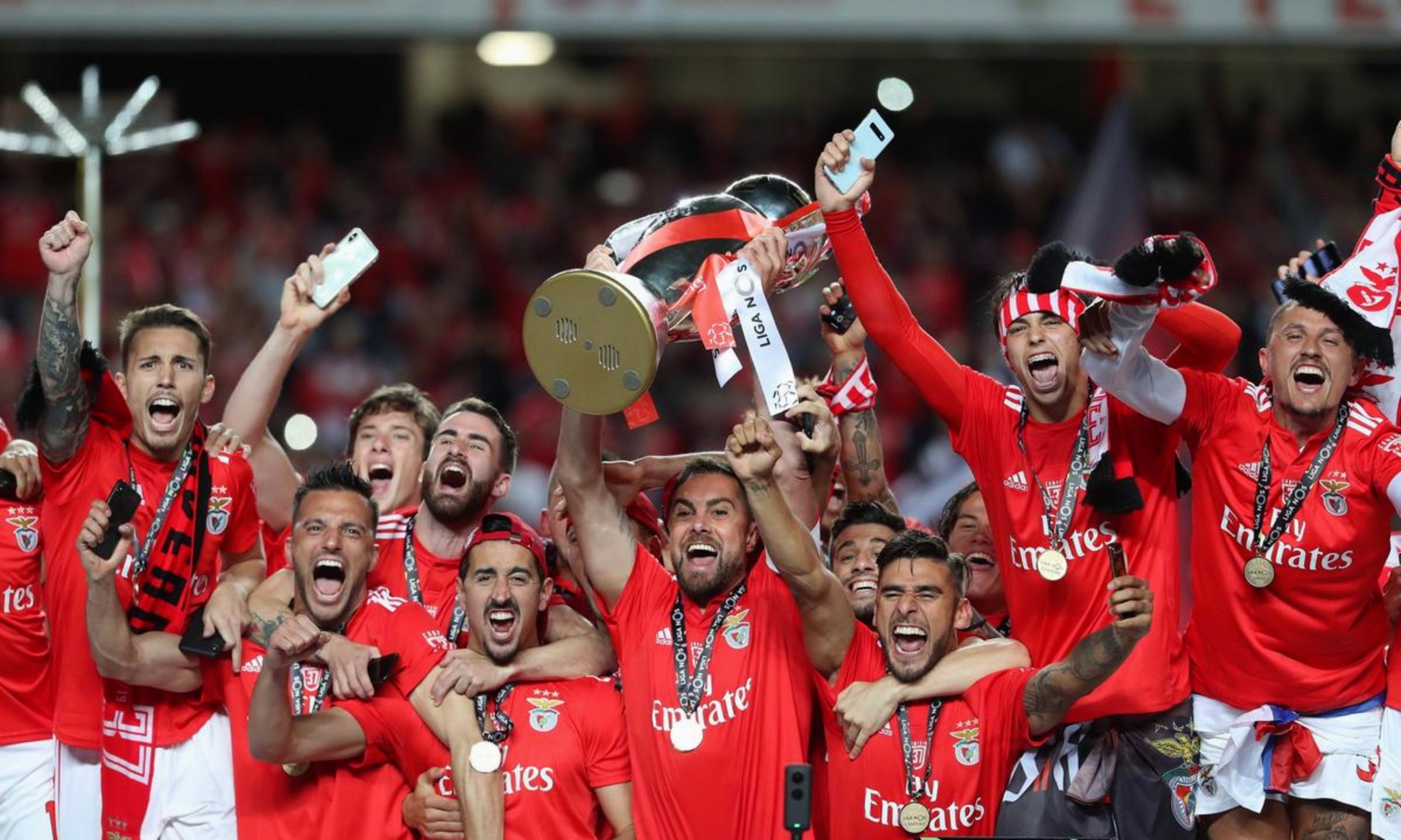 体育直播平台包含穆雷连续三场比赛得分超过绝杀冲刺阶段本菲卡备战NBA总决赛，媒体一致点评：冲刺阶段瓦伦西亚遗憾出局的词条